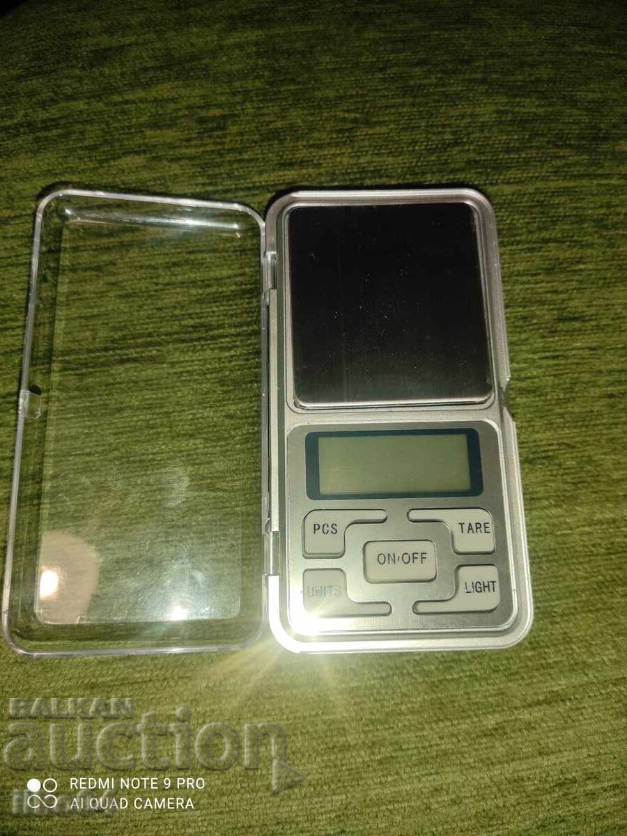 Cantar electronic mic de bijuterii 0,01-0,500g