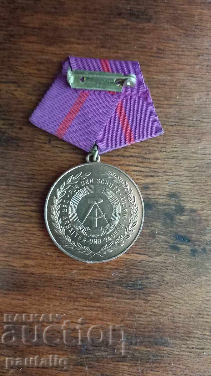 Delivery of GDR MEDAL