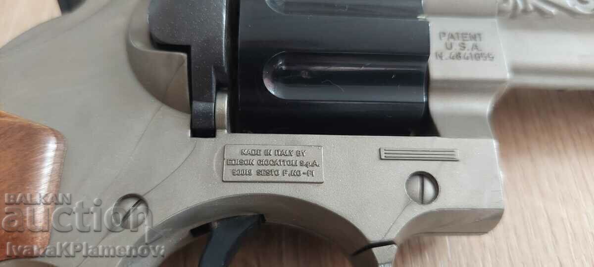 Auction Toy gun Auction Toy gun