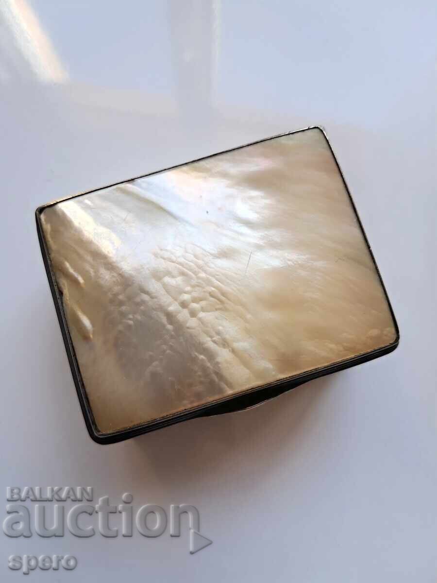 Δημοπρασία Κουτιά κοσμημάτων - ασημί, φίλντισι Δημοπρασία Κουτιά κοσμημάτων - ασημί, φίλντισι