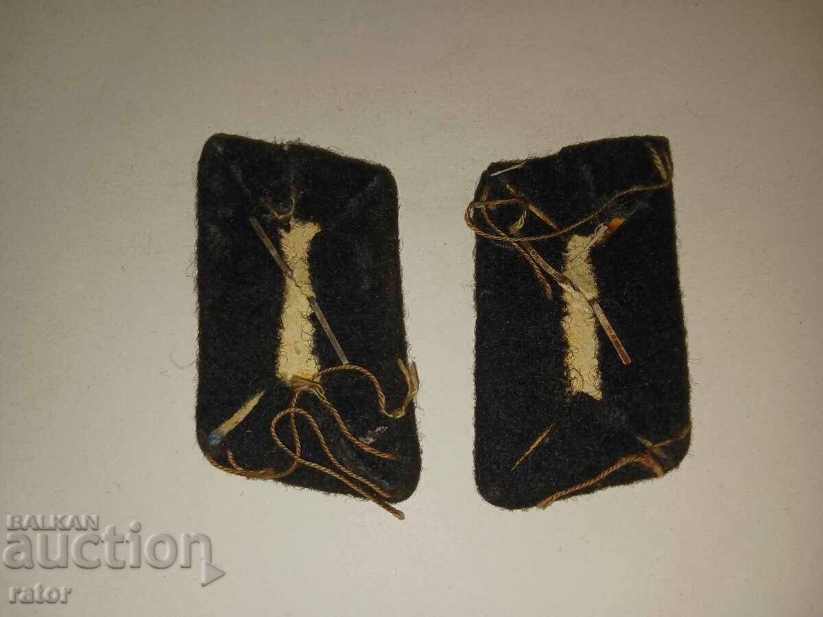 Ace militare vechi de rever Forțele aeriene, aviație, uniformă cu preț 10.00 BGN | € 5.11