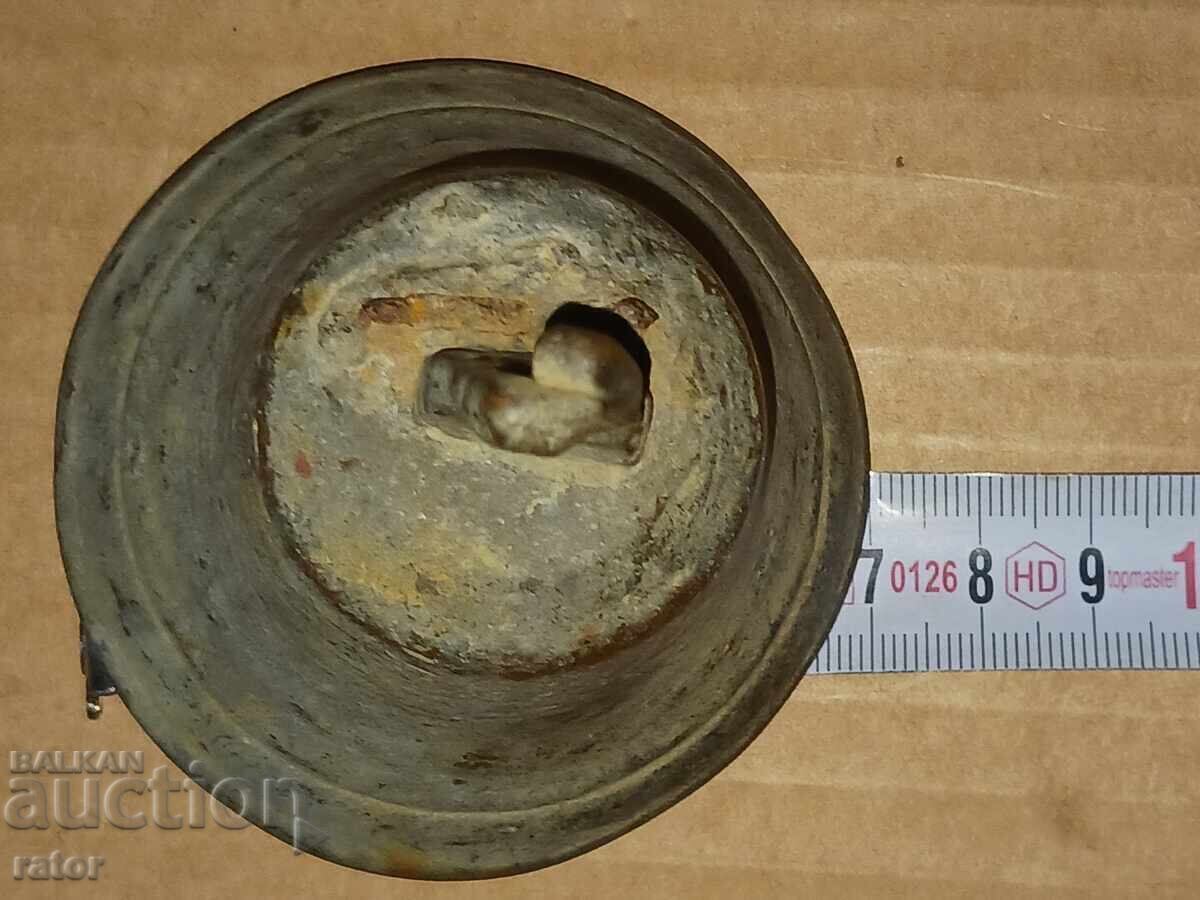 Delivery of Old bronze bell, bell, bell Delivery of Old bronze bell, bell, bell