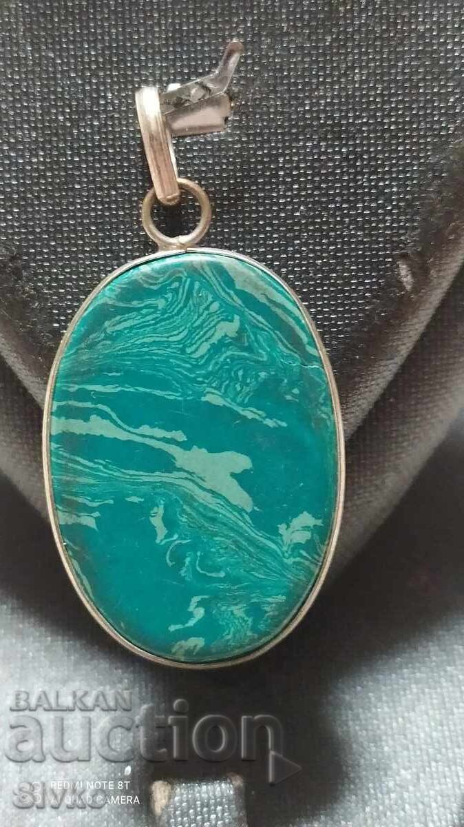 Malachite pendant with price 9.99 BGN | € 5.11 Malachite pendant with price 9.99 BGN | € 5.11