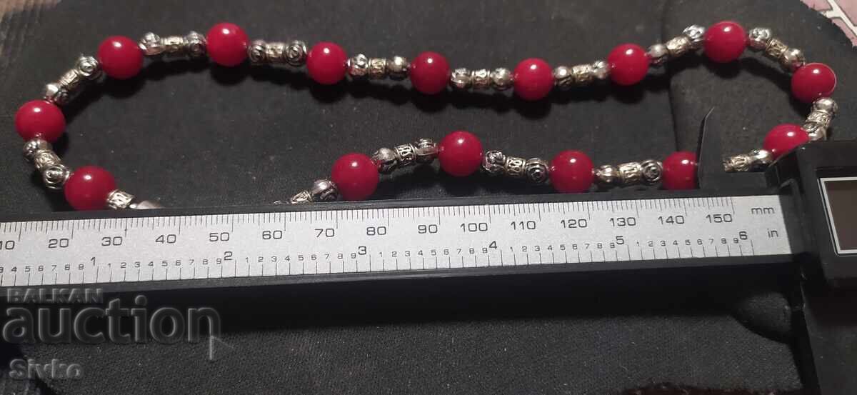 Necklace and bracelet set, red stone with price 5.09 BGN | € 2.60 Necklace and bracelet set, red stone with price 5.09 BGN | € 2.60