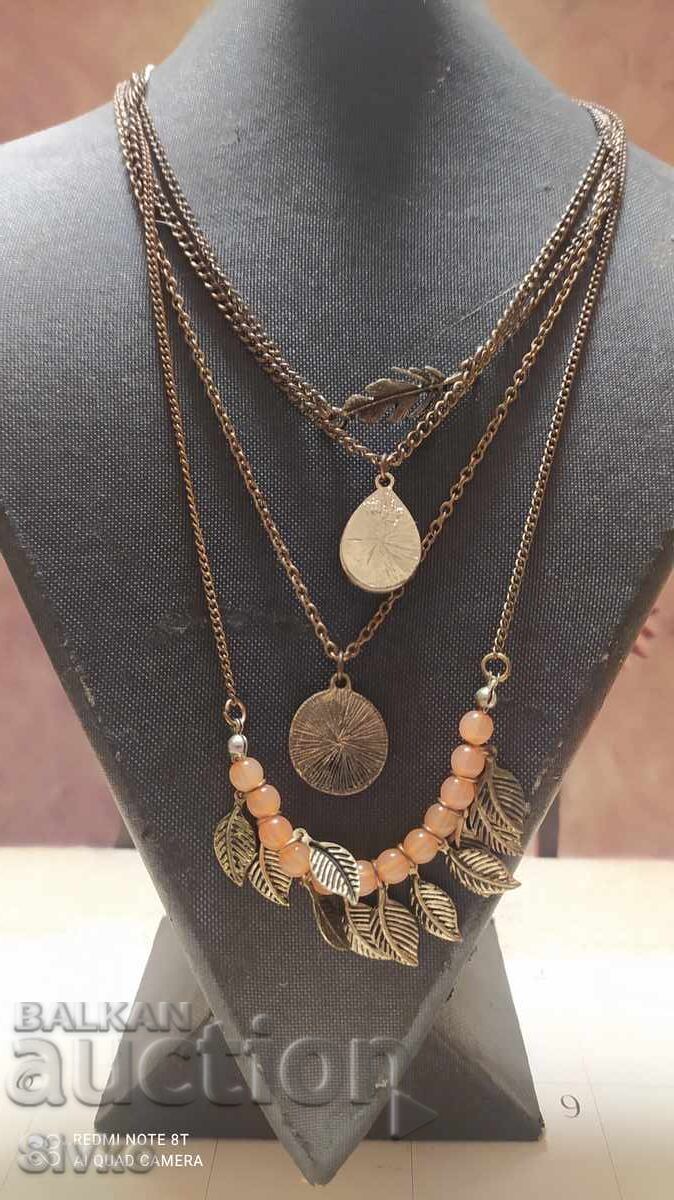 Four-row necklace Four-row necklace