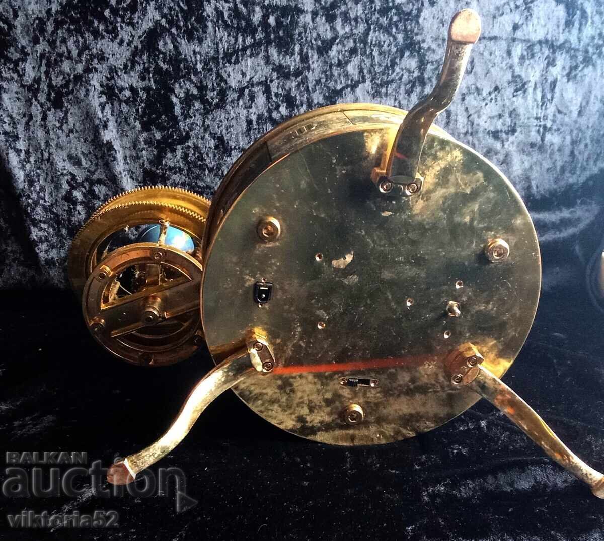 Brass Orrery/Tellurion Solar System Planets Model - 7 Brass Orrery/Tellurion Solar System Planets Model - 7