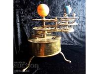 Modelul planetelor din alamă Orrery/Tellurion