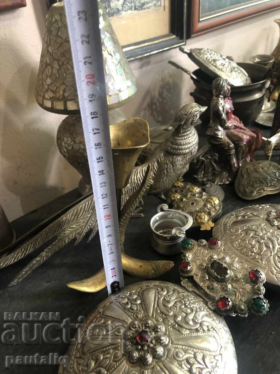 Delivery of OLD CANDLEHOLDER FLOWER BRONZE BRASS