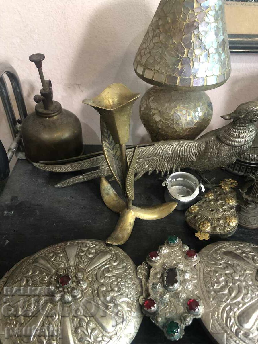 OLD CANDLEHOLDER FLOWER BRONZE BRASS