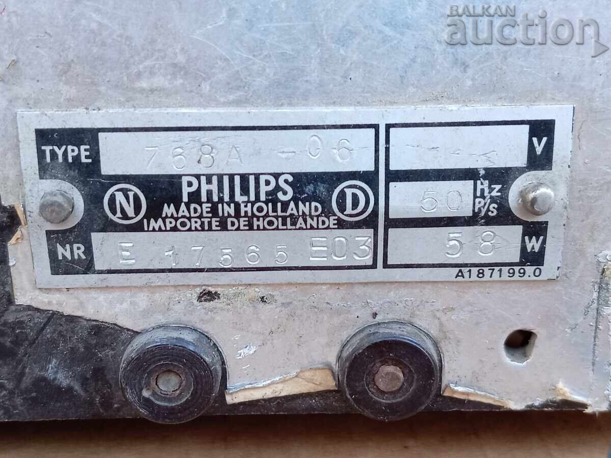 Delivery of antique radio receiver PHILIPS