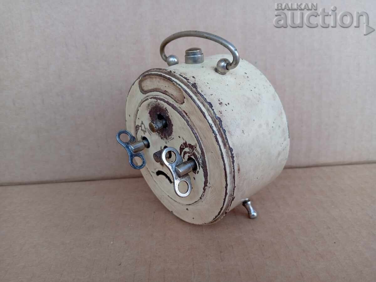 Delivery of alarm clock PETER MADE IN GERMANY 40s retro Delivery of alarm clock PETER MADE IN GERMANY 40s retro