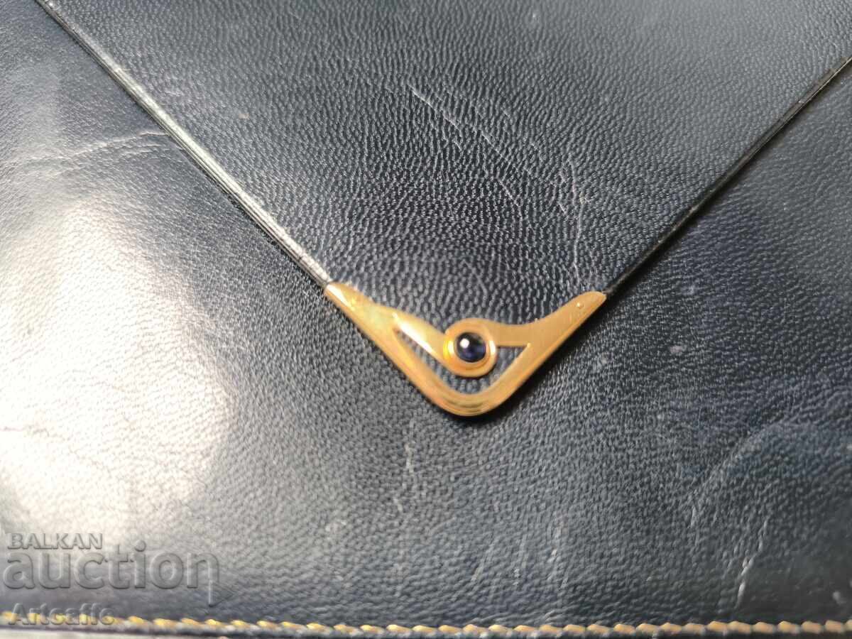 Cartier Sapphire coin wallet with price 500.00 BGN | € 255.65 Cartier Sapphire coin wallet with price 500.00 BGN | € 255.65