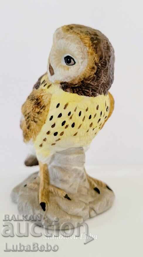 Porcelain statuette of a Veiled Owl. with price 25.00 BGN | € 12.78