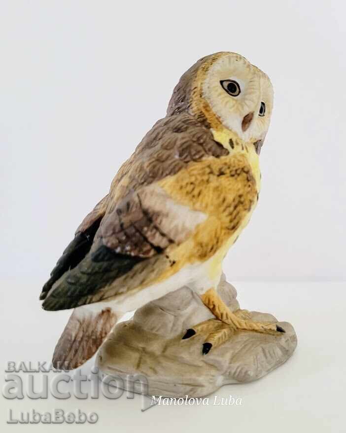 Porcelain statuette of a Veiled Owl. - 5