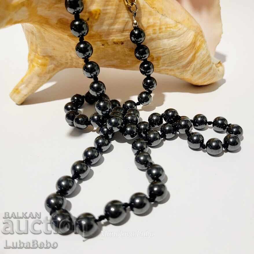 Delivery of Mystic Black Pearl SWAROVSKI crystal necklace. Delivery of Mystic Black Pearl SWAROVSKI crystal necklace.