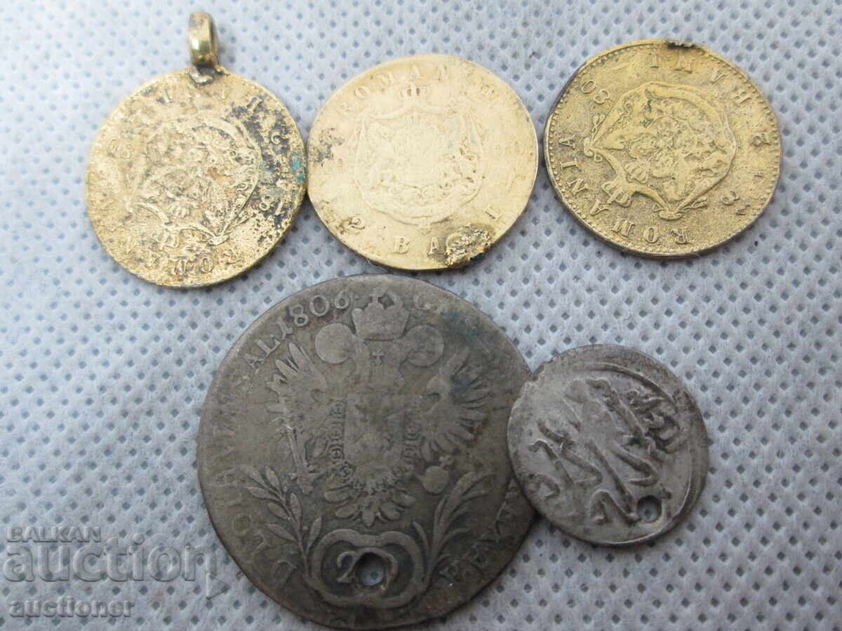 LOT OF COINS - 5 LOT OF COINS - 5