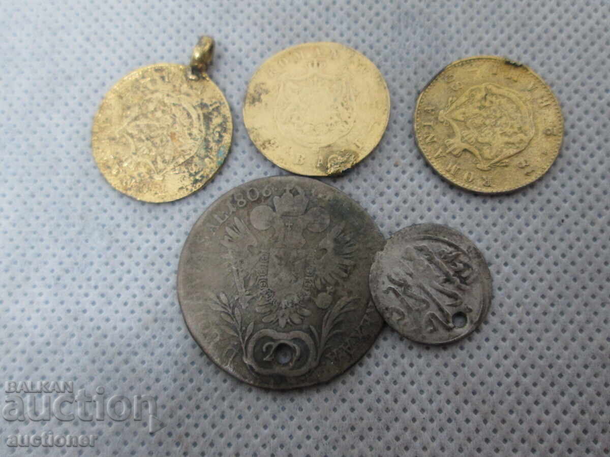 LOT OF COINS - 6 LOT OF COINS - 6