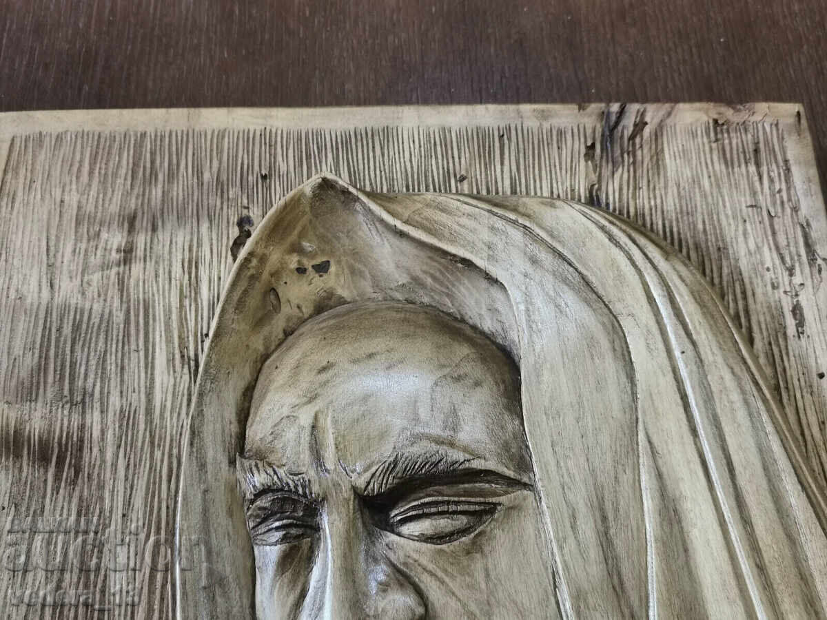 AUTHOR'S WOOD CARVING with price 350.00 BGN | € 178.95 AUTHOR'S WOOD CARVING with price 350.00 BGN | € 178.95