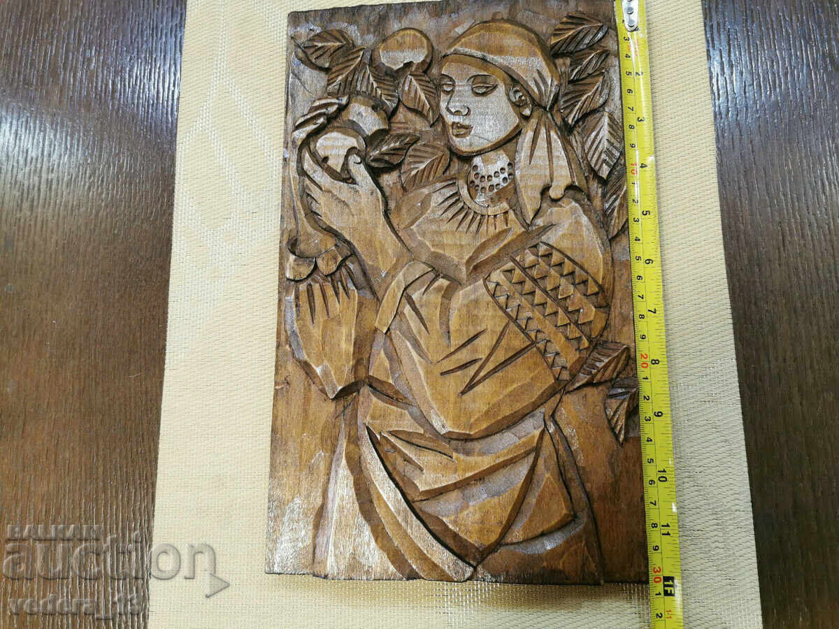 AUTHOR'S WOOD CARVING - 6 AUTHOR'S WOOD CARVING - 6