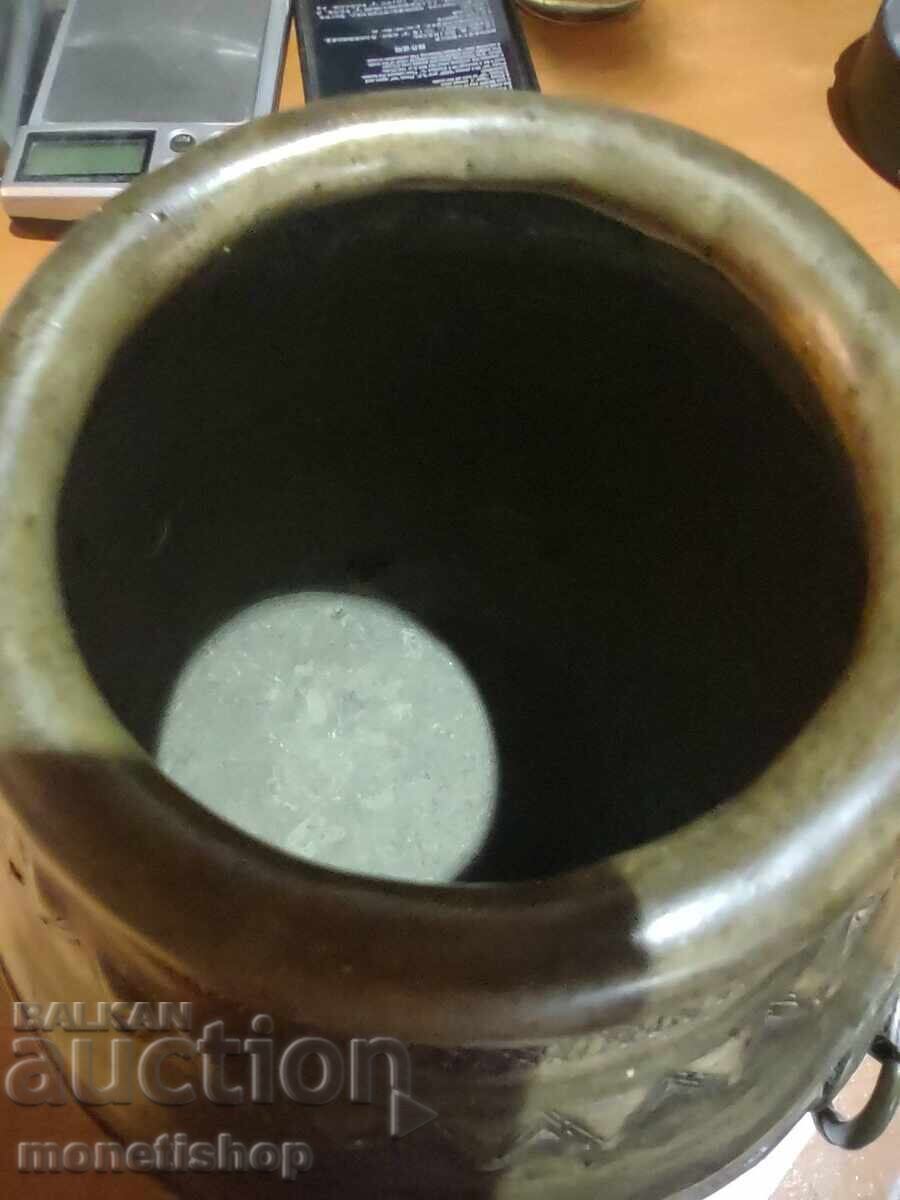 Large bronze pot - 7 Large bronze pot - 7