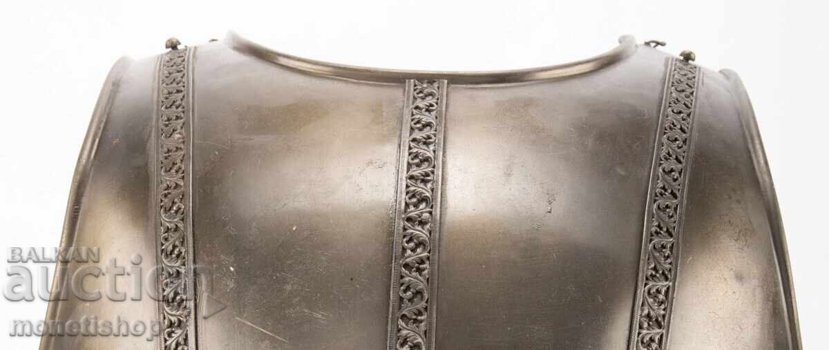 We offer ANTIQUE front bumper