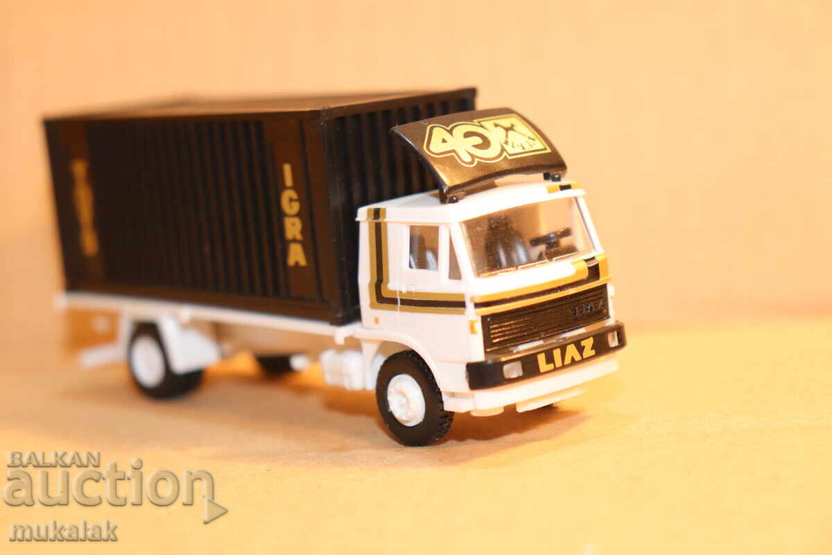IGRA 1:87 H0 LIAZ SKODA TANKER TRUCK TOY MODEL - 5 IGRA 1:87 H0 LIAZ SKODA TANKER TRUCK TOY MODEL - 5