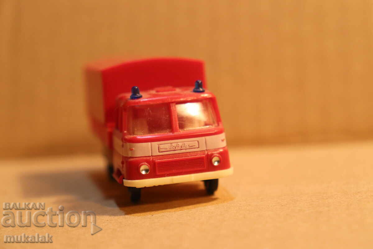 Auction BUSCH? 1:87 H0 ROBUR FIRE TRUCK TOY MODEL Auction BUSCH? 1:87 H0 ROBUR FIRE TRUCK TOY MODEL