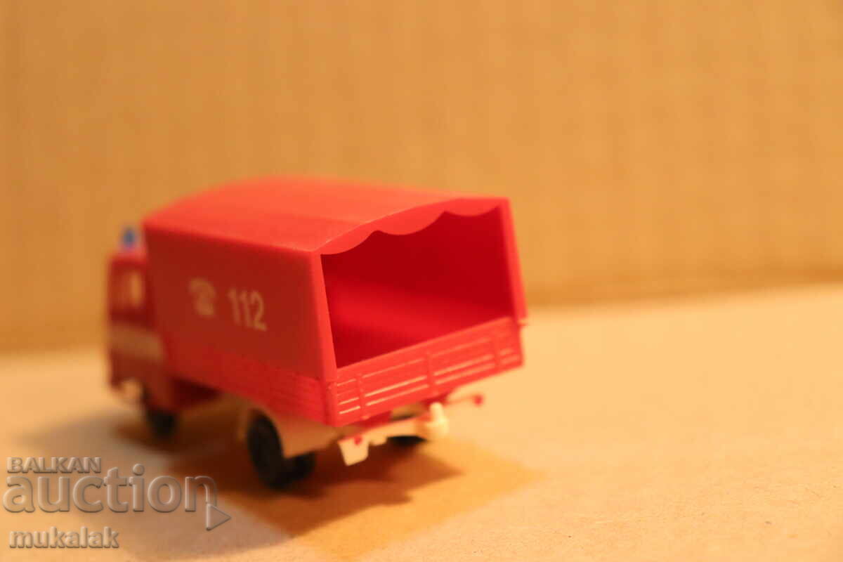 BUSCH? 1:87 H0 ROBUR FIRE TRUCK TOY MODEL - 5 BUSCH? 1:87 H0 ROBUR FIRE TRUCK TOY MODEL - 5