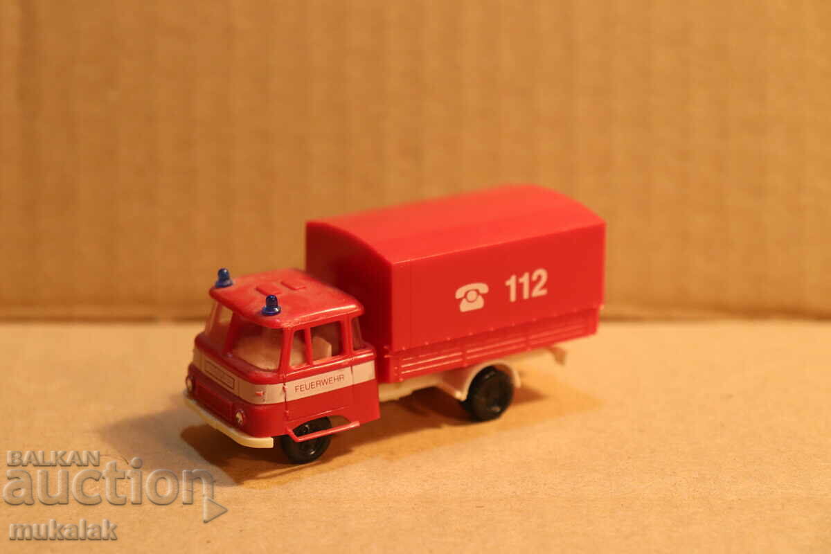 BUSCH? 1:87 H0 ROBUR FIRE TRUCK TOY MODEL - 6 BUSCH? 1:87 H0 ROBUR FIRE TRUCK TOY MODEL - 6