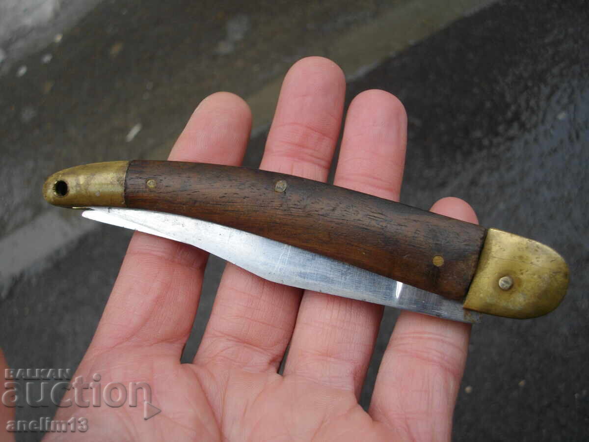 COLLECTIBLE POCKET KNIFE - 6 COLLECTIBLE POCKET KNIFE - 6