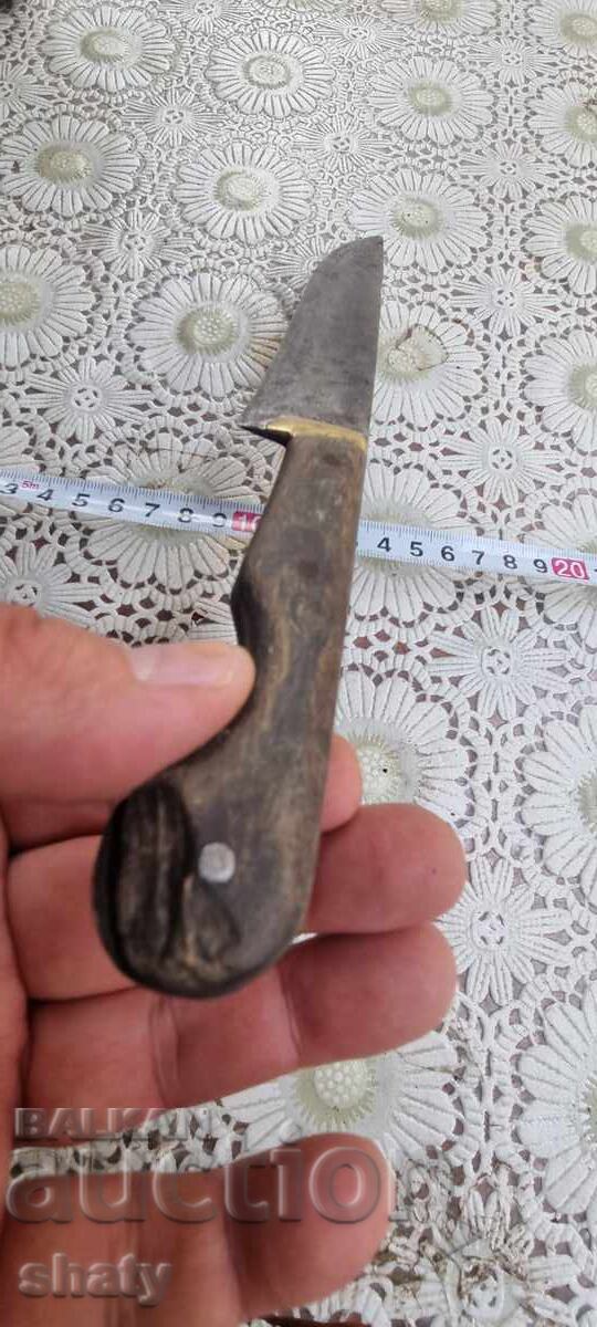 An old knife - 6 An old knife - 6