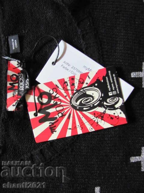 New women's blouse myMO ROCKS, size XS/S with price 17.00 BGN | € 8.69 New women's blouse myMO ROCKS, size XS/S with price 17.00 BGN | € 8.69