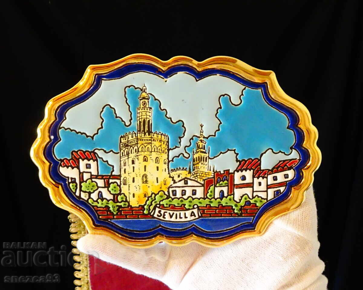 Panel, platter from Seville with 24 carat gold, enamels. with price 26.00 BGN | € 13.29 Panel, platter from Seville with 24 carat gold, enamels. with price 26.00 BGN | € 13.29