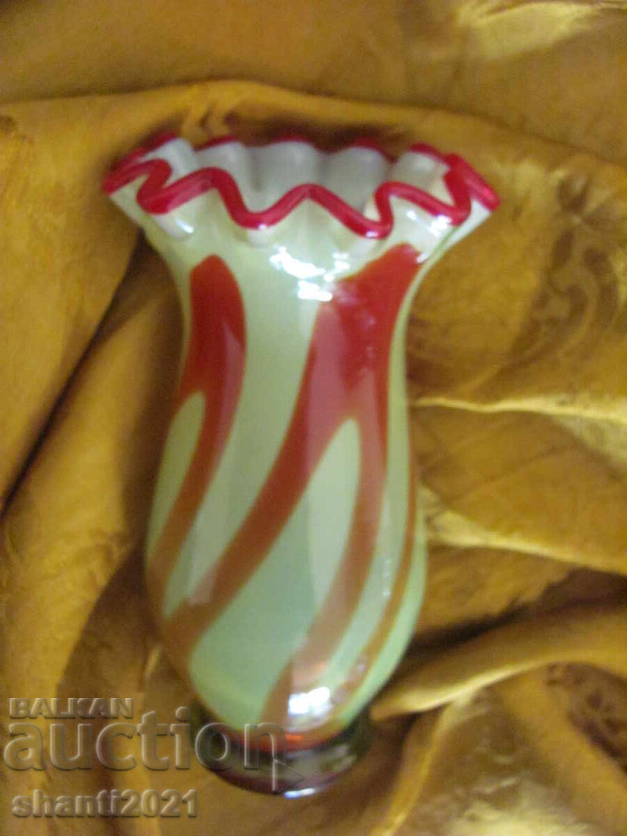 Auction Vase, two-tone crystal glass, handmade Auction Vase, two-tone crystal glass, handmade