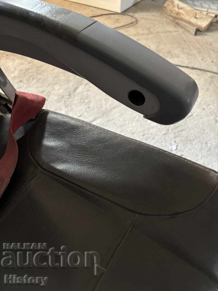 Delivery of Airplane seats from AirBus A320