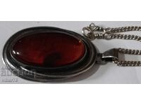 Pandantiv din argint cu chihlimbar