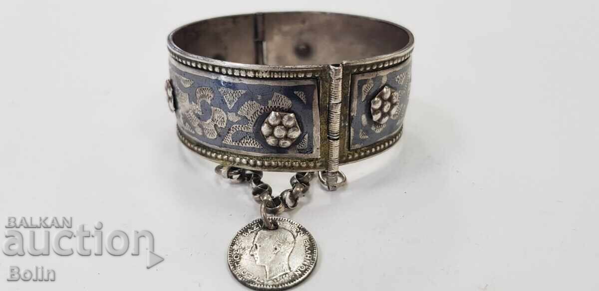 Rare silver Renaissance bracelet with nialo - enamel - 19th century Rare silver Renaissance bracelet with nialo - enamel - 19th century