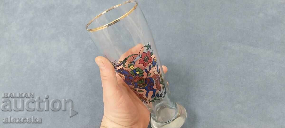 Μεγάλο ποτήρι μπύρας Μεγάλο ποτήρι μπύρας