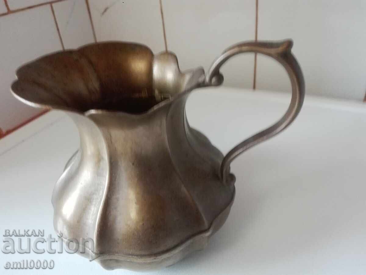 A beautiful bronze jug. with price 29.99 BGN | € 15.33 A beautiful bronze jug. with price 29.99 BGN | € 15.33