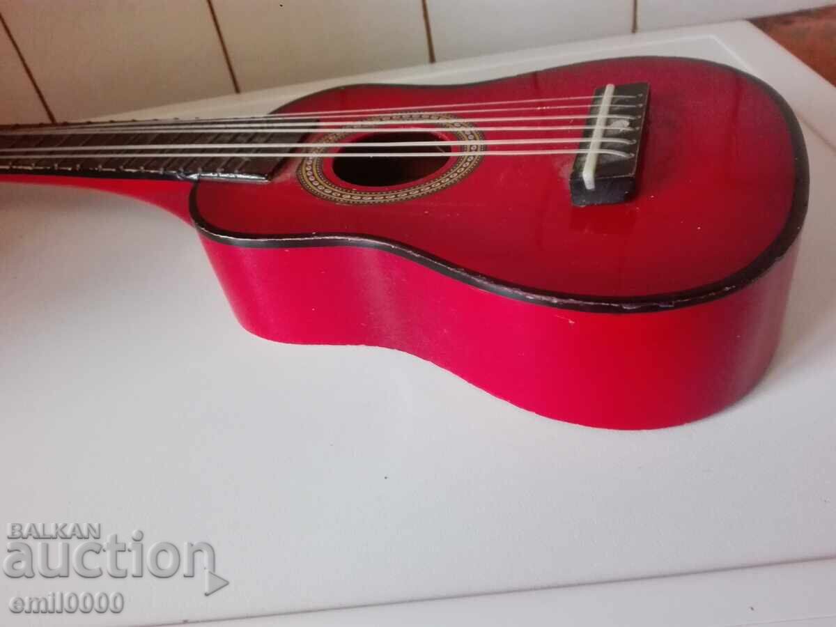 Delivery of Children's guitar.