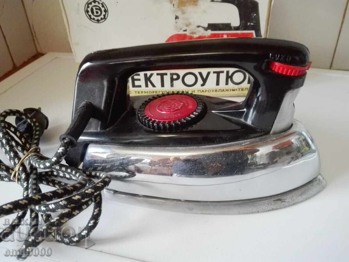 Доставка на Стара руска ютия УТАП 1000-1,8 . Доставка на Стара руска ютия УТАП 1000-1,8 .