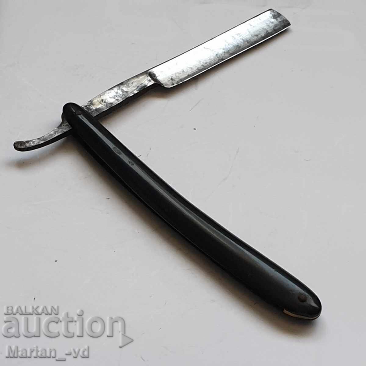 Crown and Sword razor - 5 Crown and Sword razor - 5