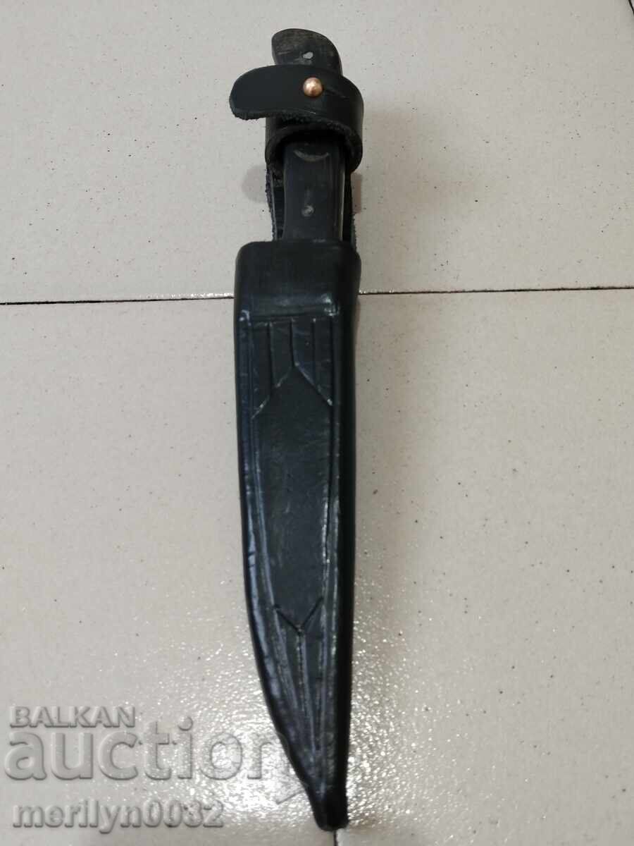 Old tourist knife with buffalo horn handles with price 137.90 BGN | € 70.51