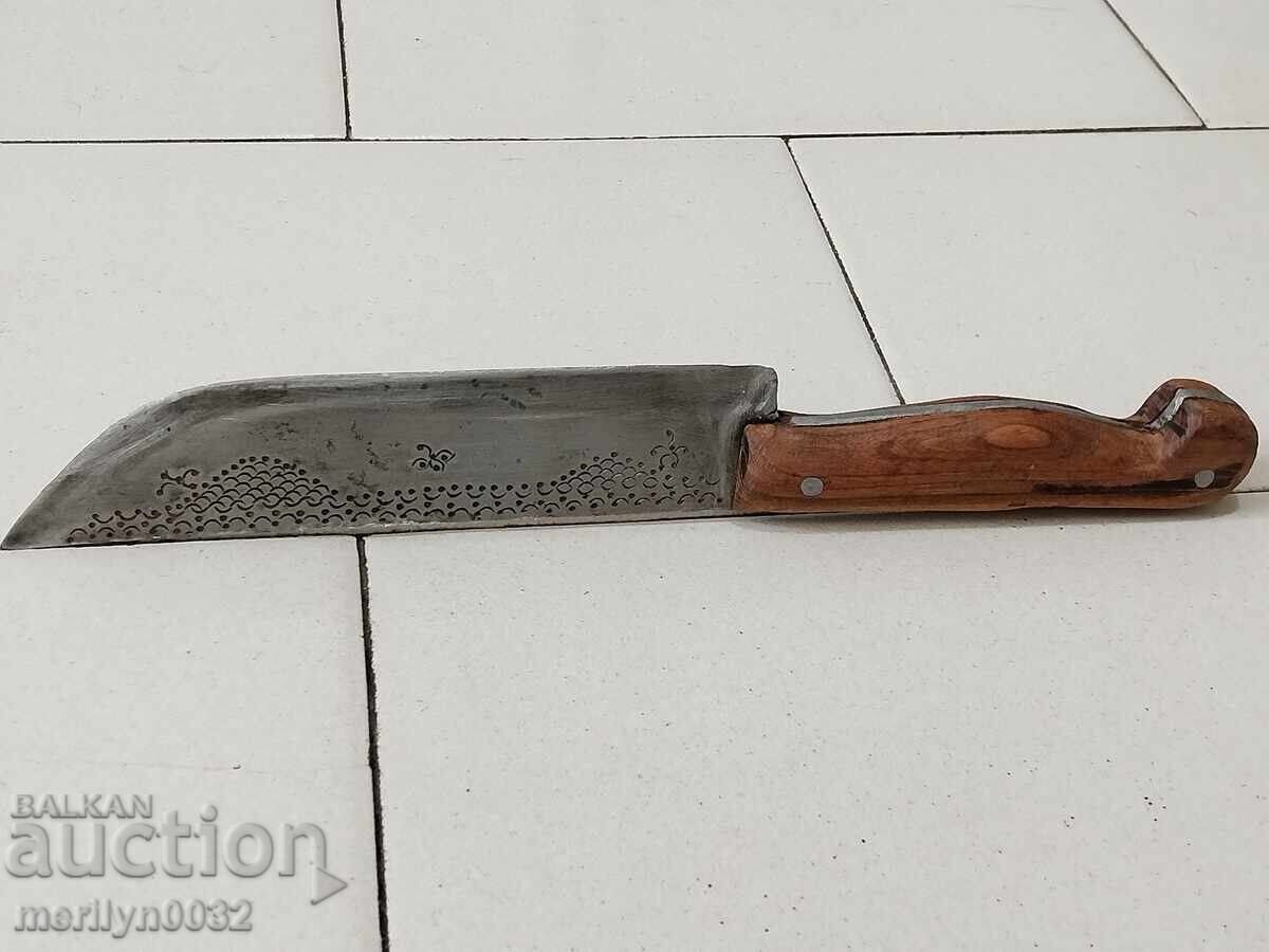 Old hunting knife with engravings for chopping wild boar - 6