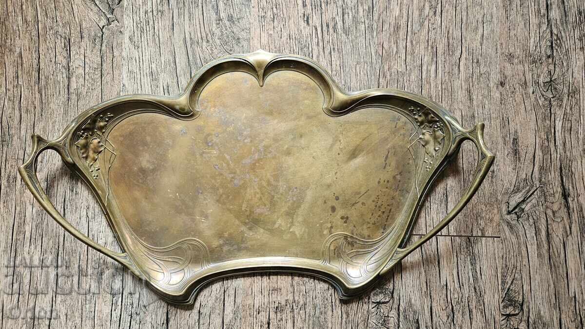 ГОЛЯМ ПОДНОС АРТ НУВО с цена 299.00 лв. | € 152.88 ГОЛЯМ ПОДНОС АРТ НУВО с цена 299.00 лв. | € 152.88