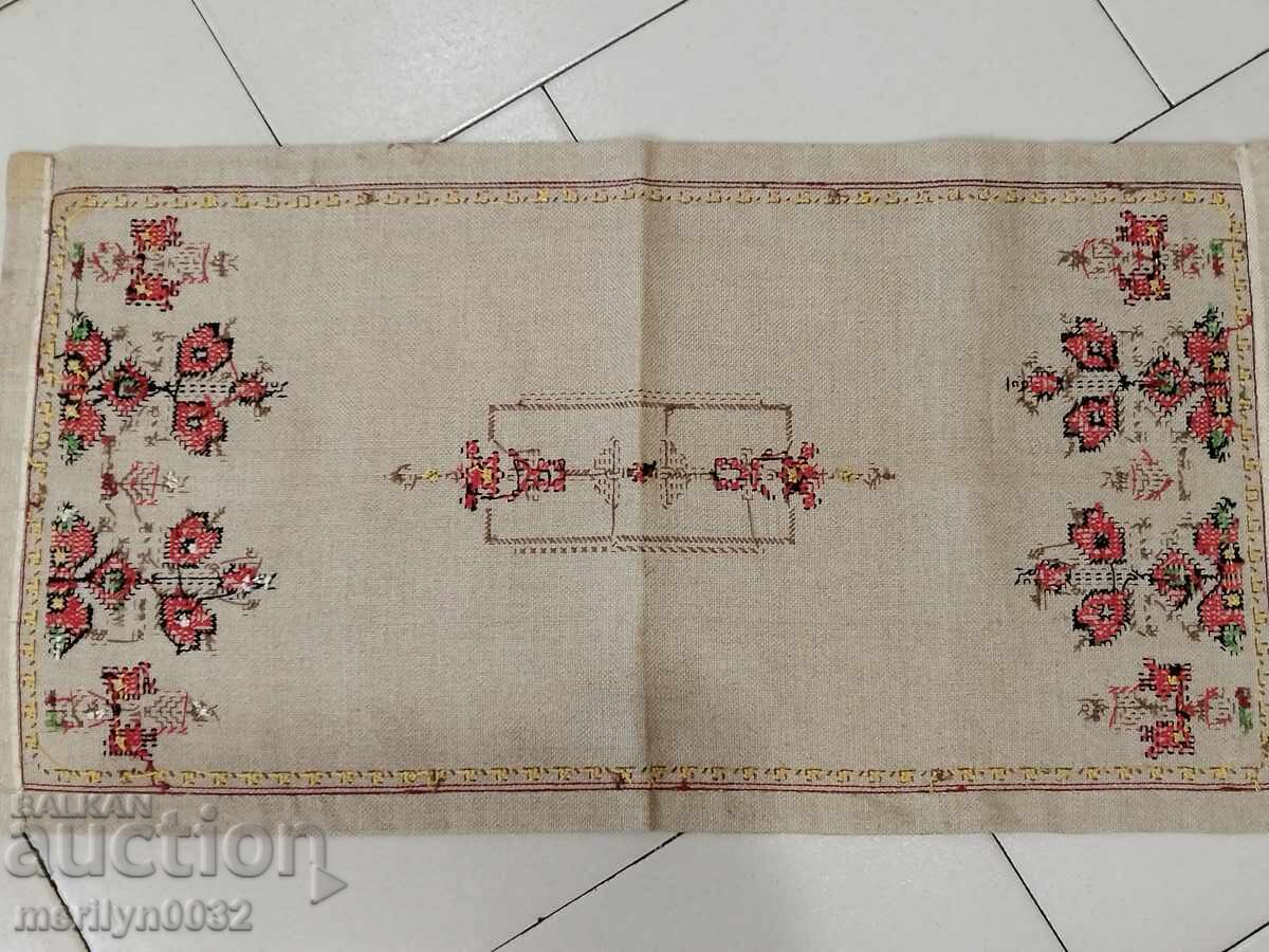 Delivery of Old embroidered check, tablecloth, milo, Bulgarian embroidery Delivery of Old embroidered check, tablecloth, milo, Bulgarian embroidery
