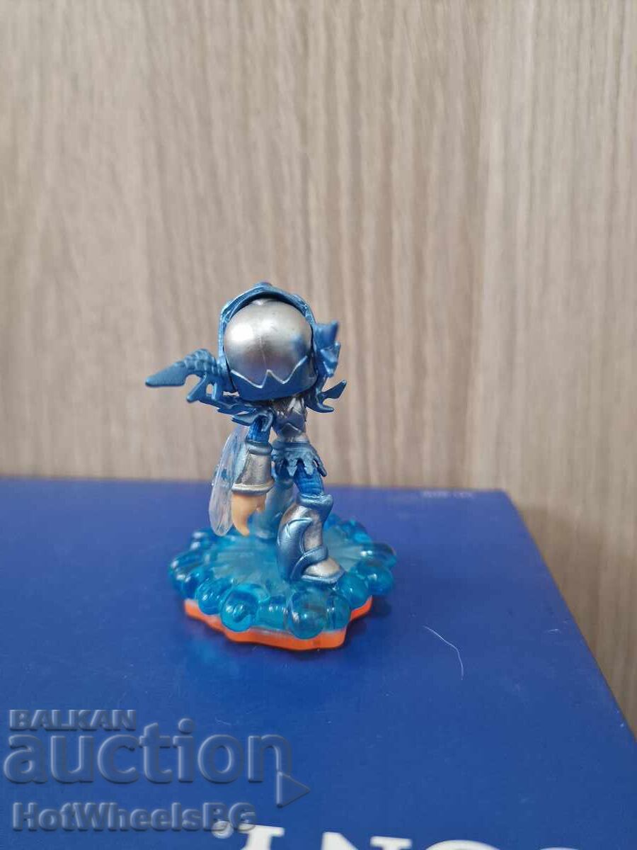 Delivery of SkyLanders figure Delivery of SkyLanders figure