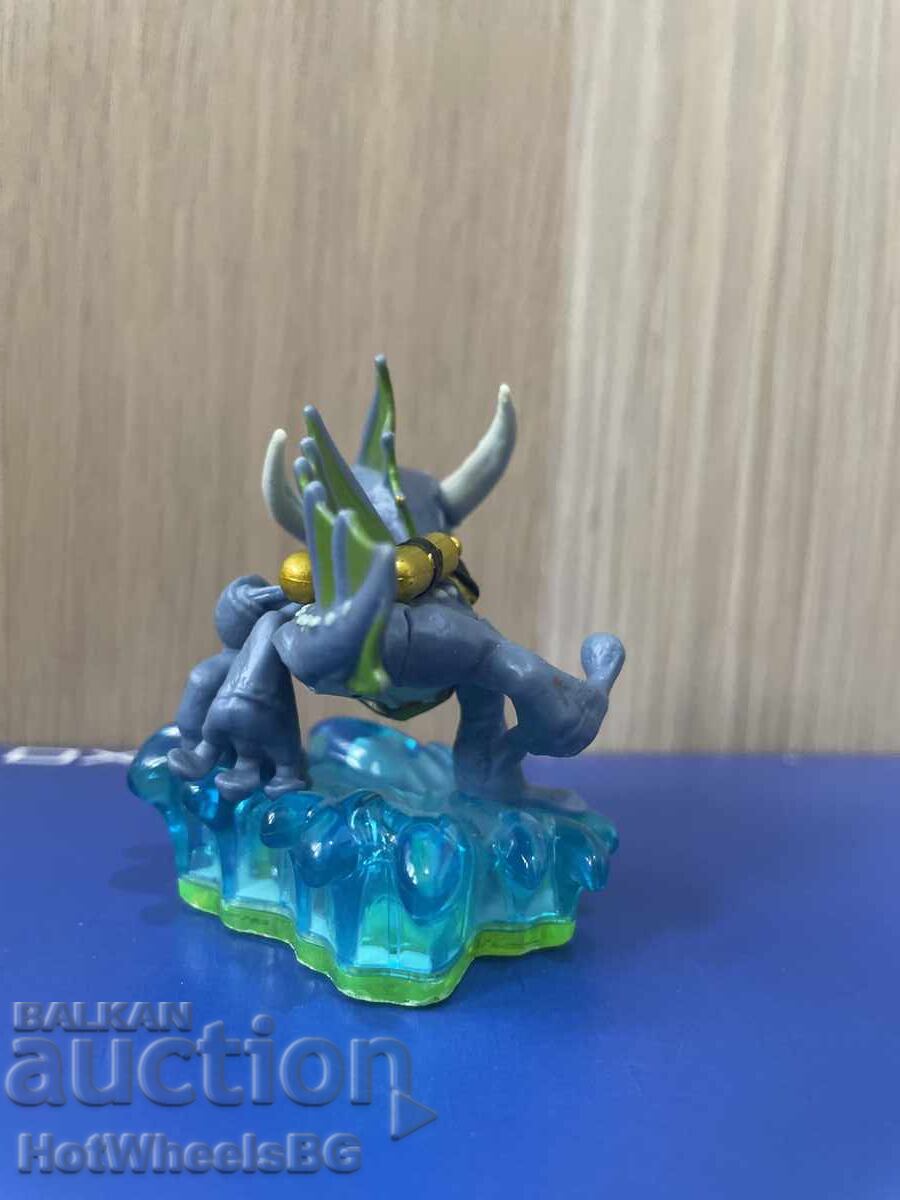 Delivery of SkyLanders figure Delivery of SkyLanders figure