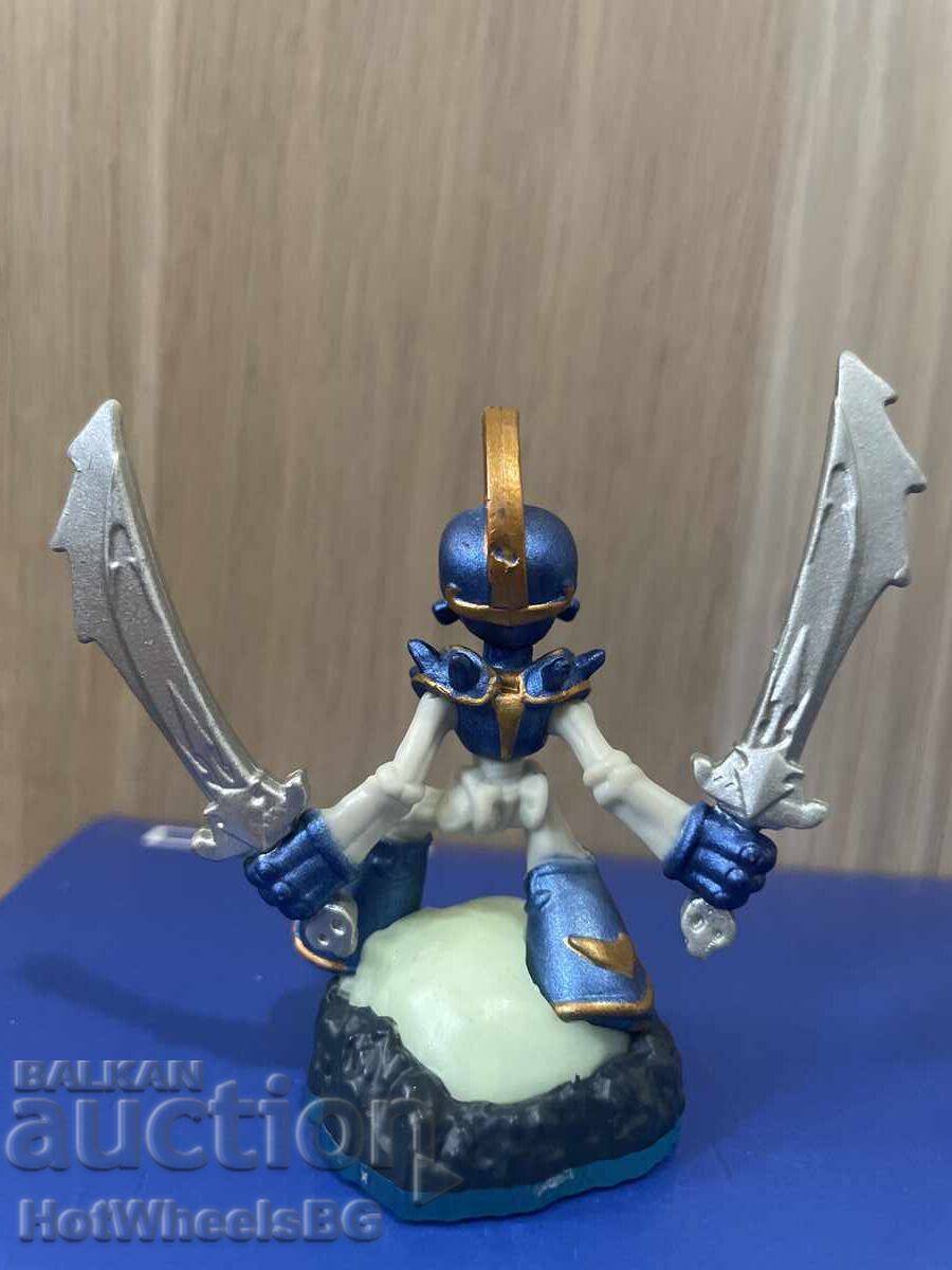Φιγούρα SkyLanders με τιμή 3.00 BGN | € 1.53 Φιγούρα SkyLanders με τιμή 3.00 BGN | € 1.53