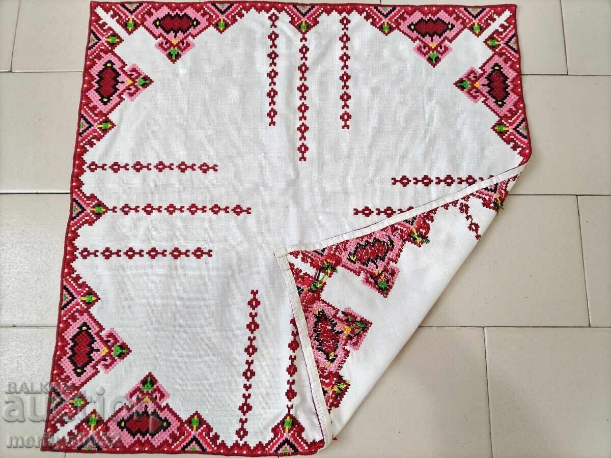 Auction Old embroidered check, tablecloth, milo, Bulgarian embroidery Auction Old embroidered check, tablecloth, milo, Bulgarian embroidery